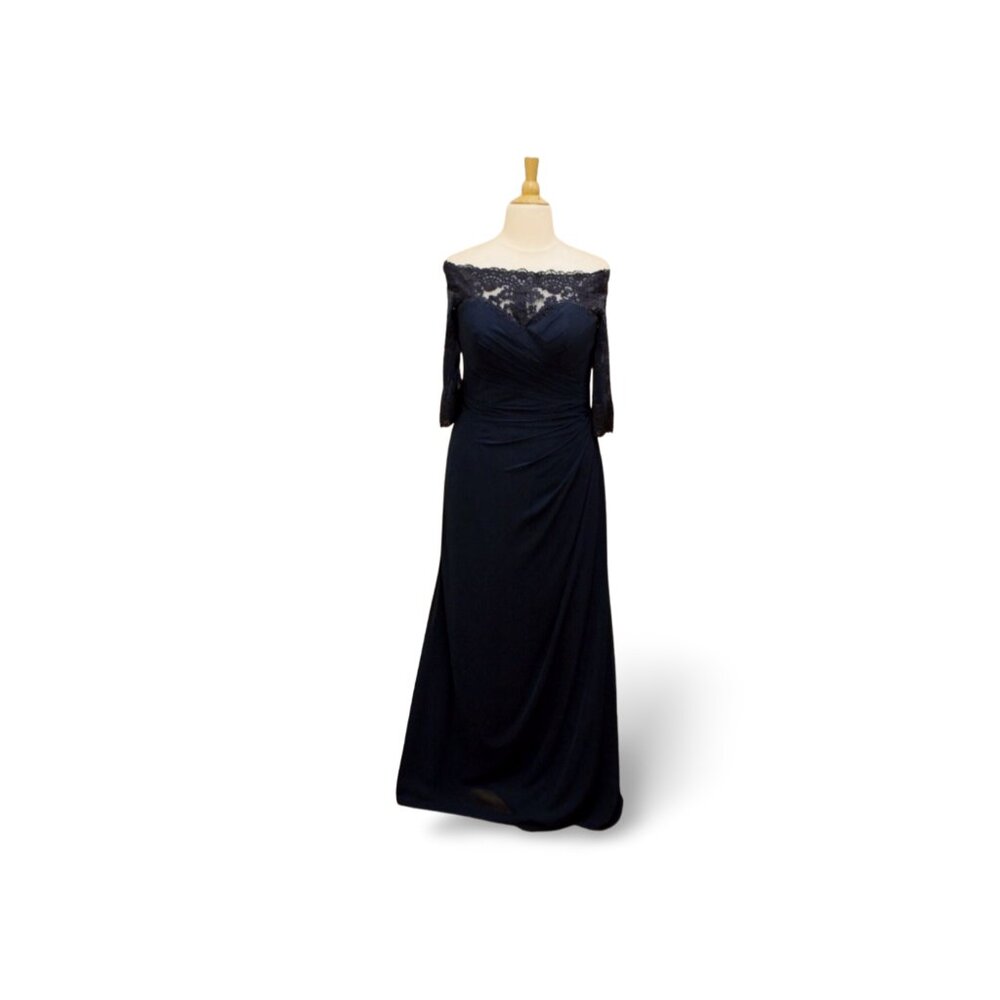 MB8025 Navy Size 18
